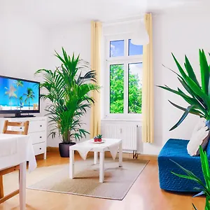 Helle, Ruhige 2 Zi-whg, 2 Baeder, Dd Neustadt, Lage Apartment Dresden